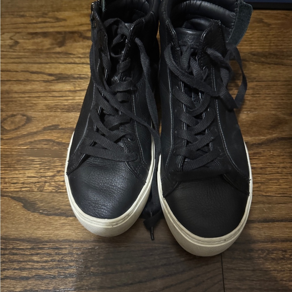 UGG women’s  Black Leather High-Top Sneakers